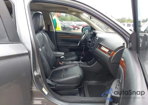 2014 Mitsubishi Outlander Se z USA, uszkodzony, nr VIN JA4AZ3A31EZ008903
